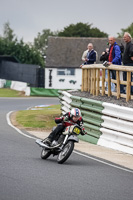 Vintage-motorcycle-club;eventdigitalimages;mallory-park;mallory-park-trackday-photographs;no-limits-trackdays;peter-wileman-photography;trackday-digital-images;trackday-photos;vmcc-festival-1000-bikes-photographs